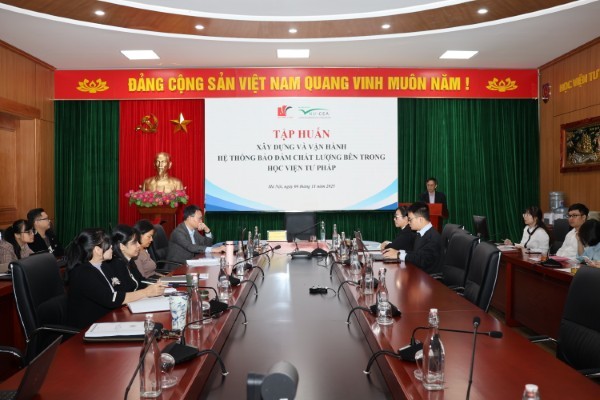 Tổ chức Lớp tập huấn xây dựng và vận hành Hệ thống đảm bảo chất lượng bên trong tại Học viện Tư pháp